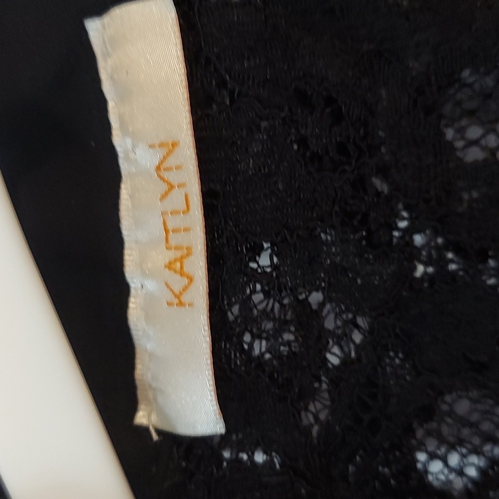 Lightweight Lace Jacket - Picture 7 of 8